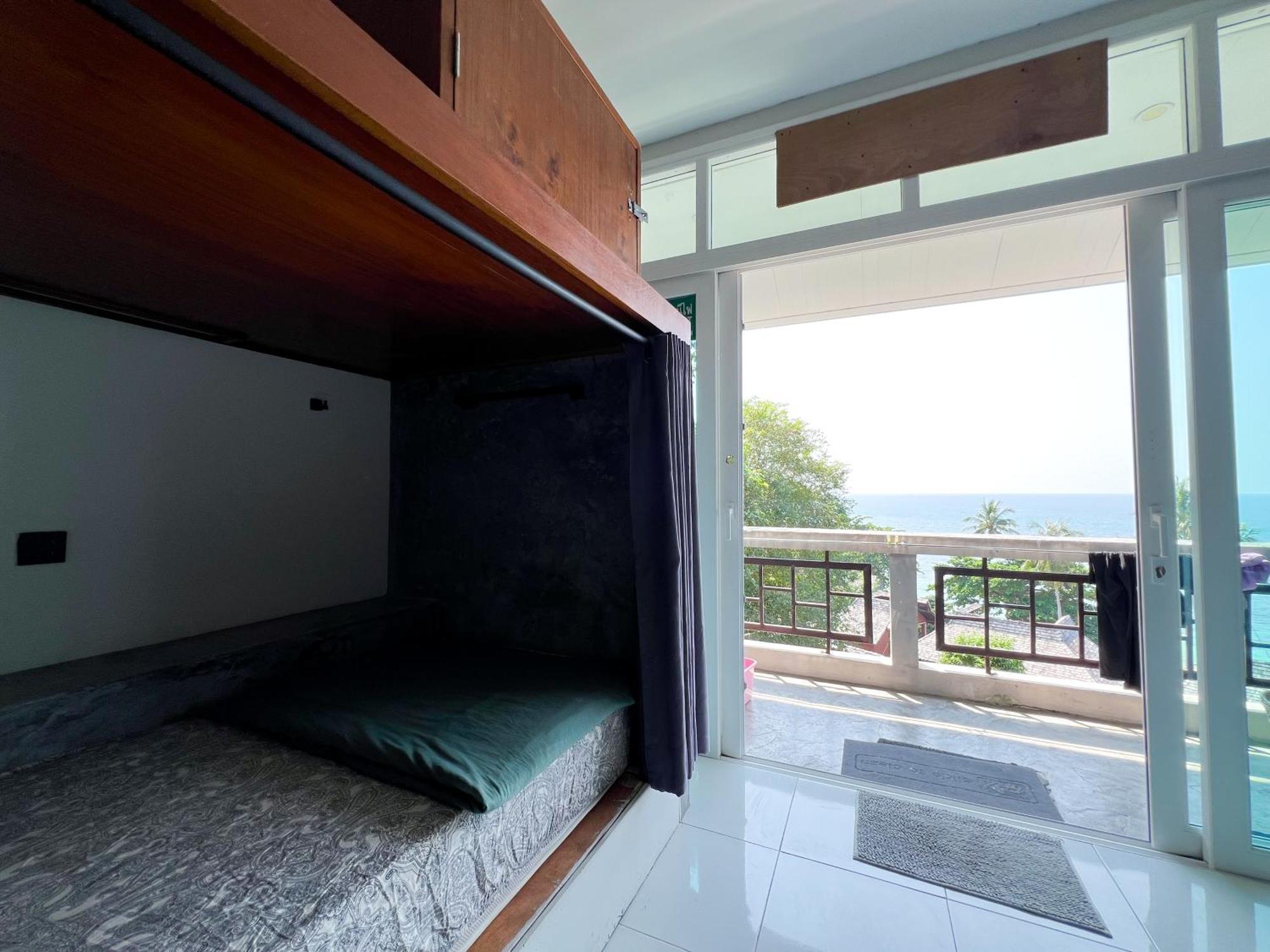 Blue Chitta Yoga & Freediving Hostel Koh Tao Exterior photo